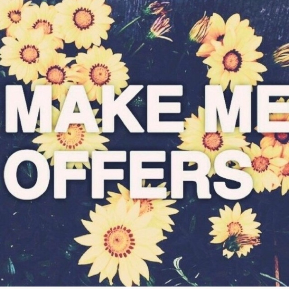 MAKE ME OFFERS. ❣️